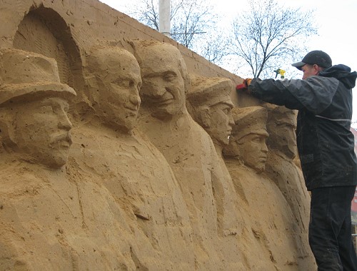 Изготовление песчаных скульптур