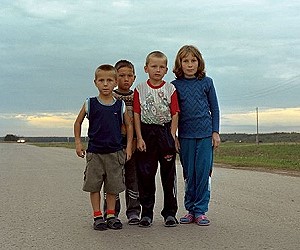 �������